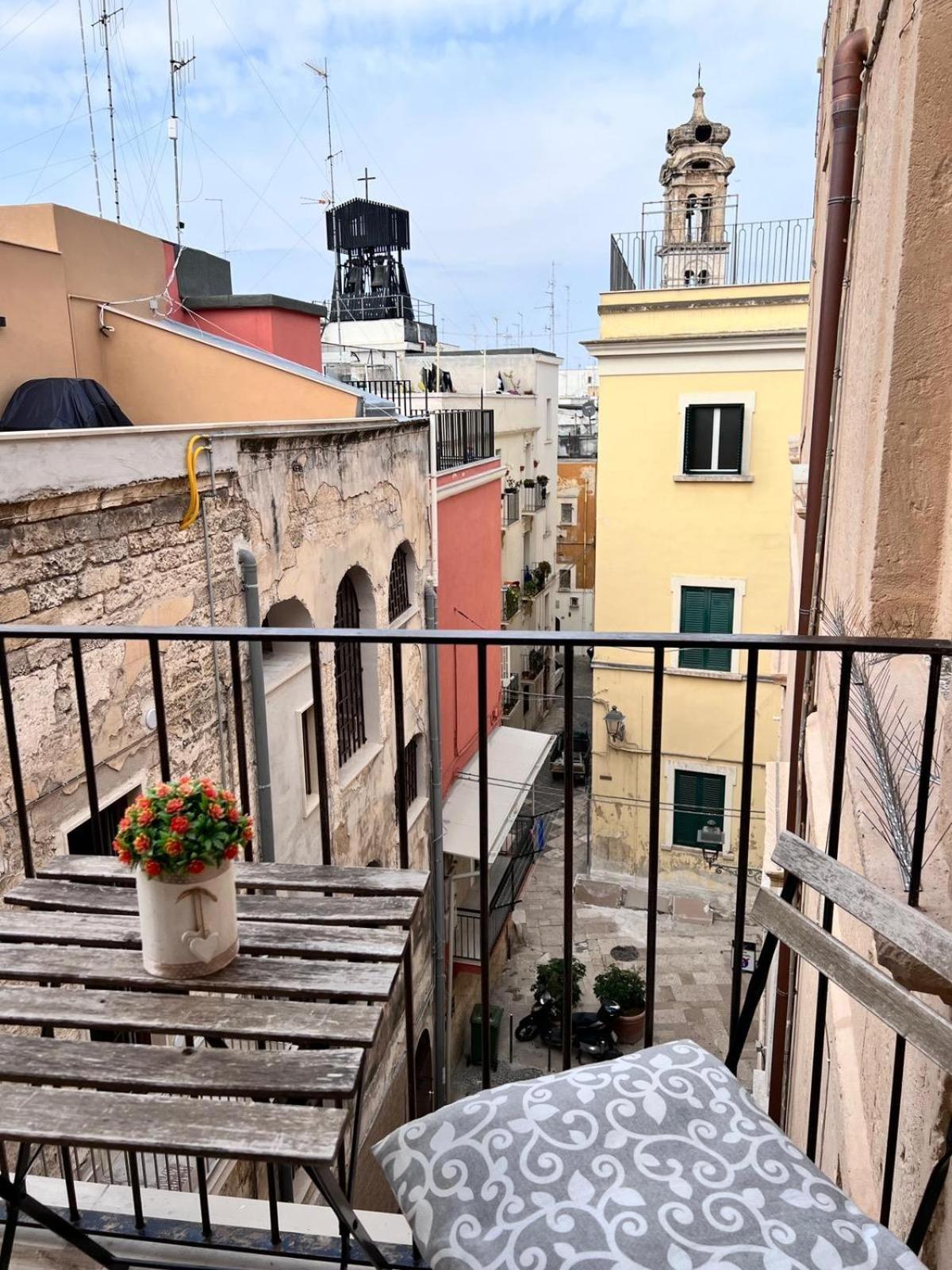 Macario Apartment In The Old Town Bari Exterior photo