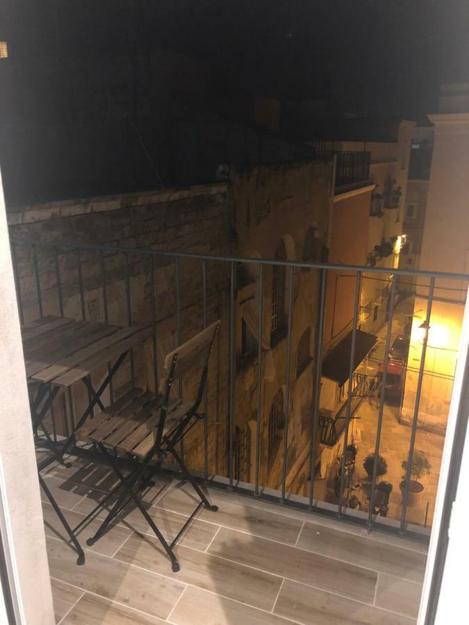 Macario Apartment In The Old Town Bari Exterior photo